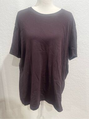 SKIMS Men's Short Sleeve Crewneck Tee in Dark Brown